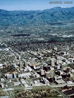 picture of sprawl, photo source - USGS