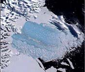 picture of antarctic ice shelf